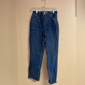 The 90’s Straight Ultra High Rise A&F denim pants